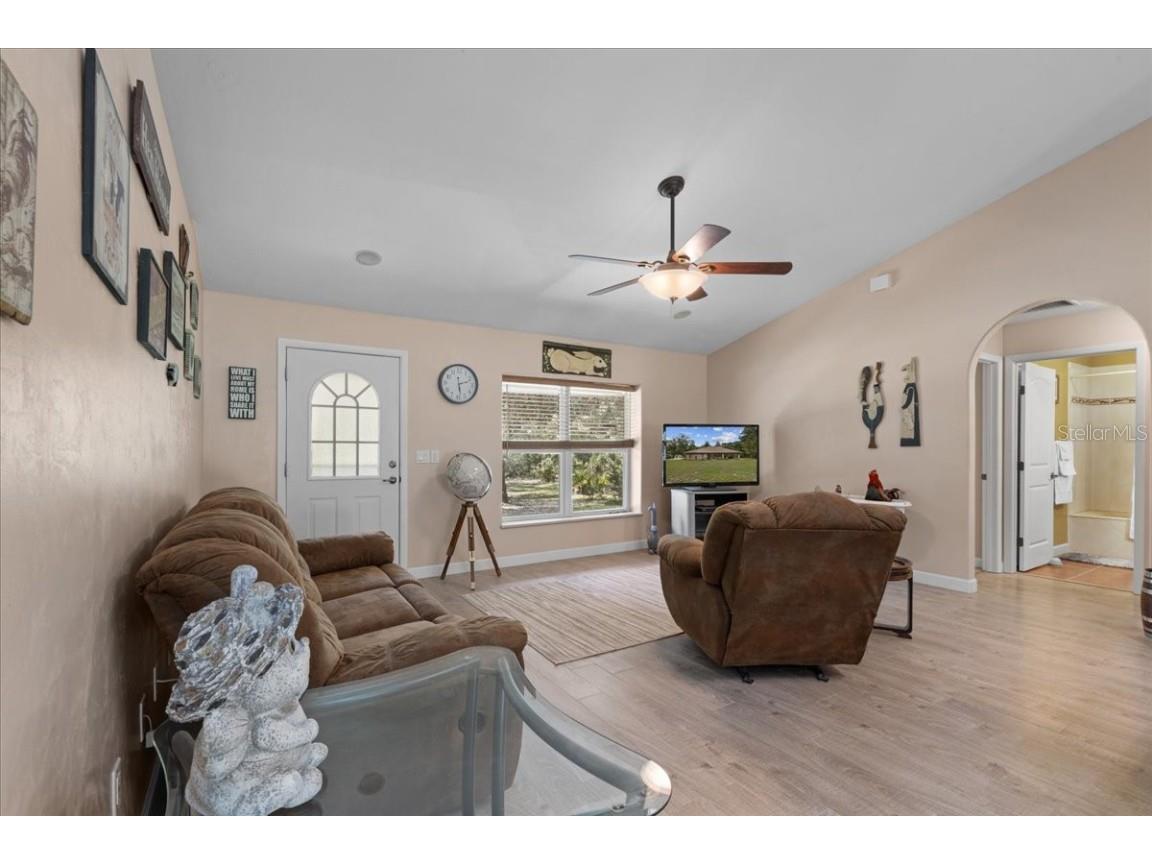 4700 NW 55th Avenue Bell FL 32619 GC533859 image3