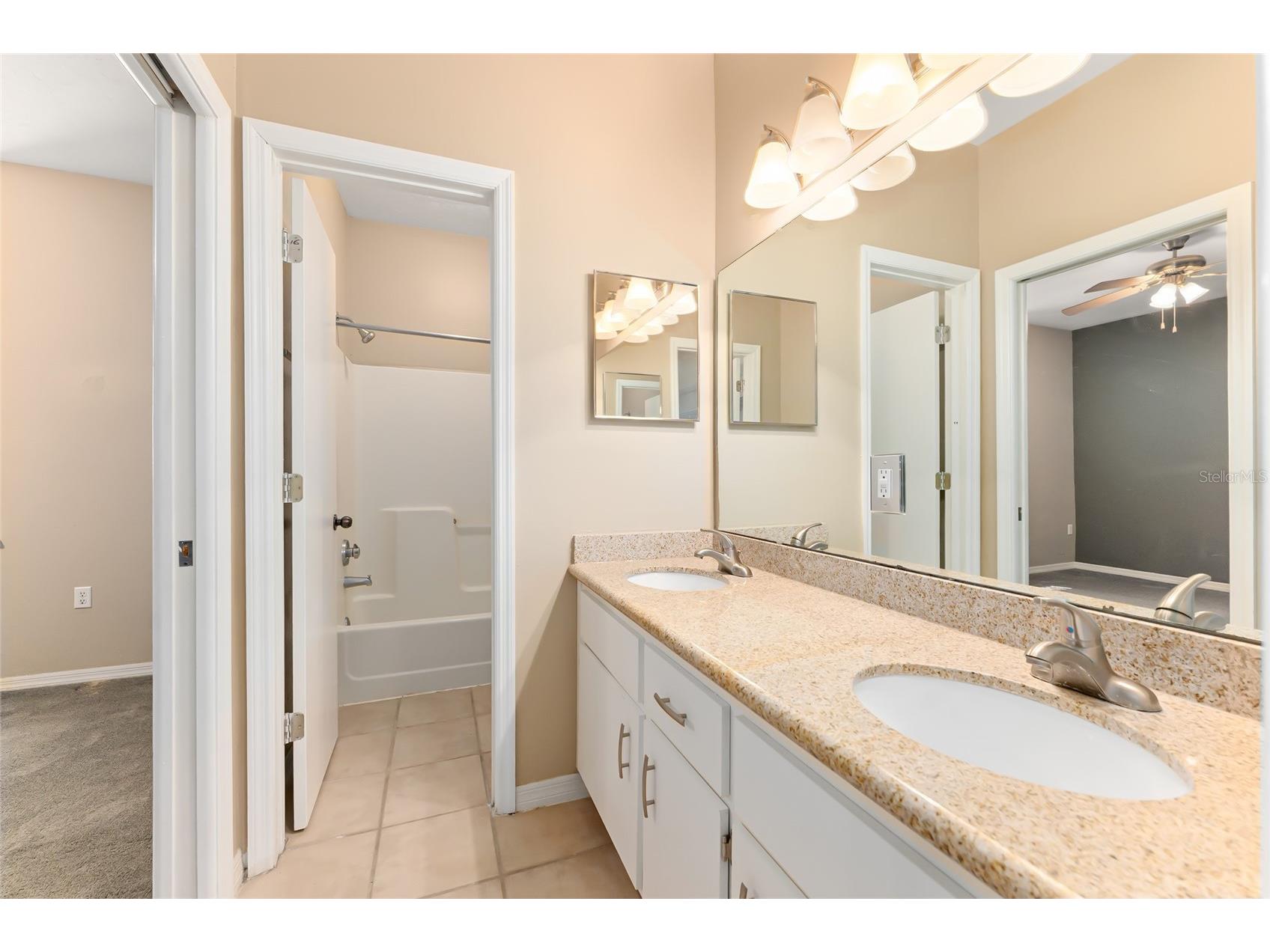 4700 SW Archer Road #13 Gainesville FL 32608 GC540001 image31