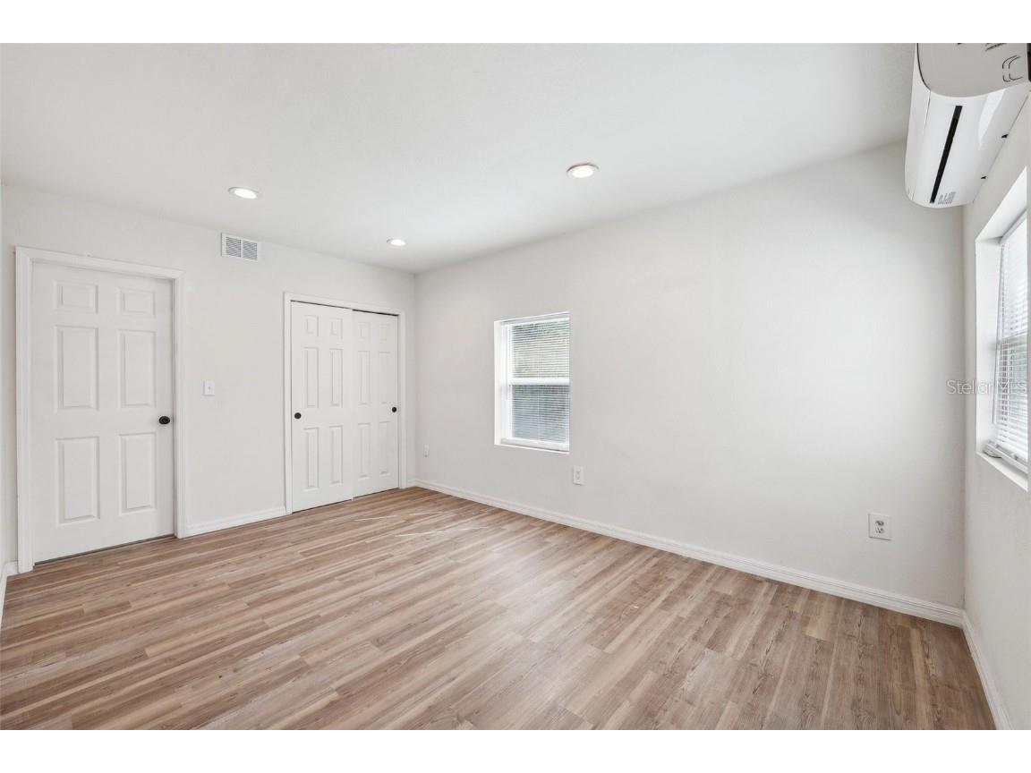 4701 14th Avenue S Saint Petersburg FL 33711 TB8367775 image13