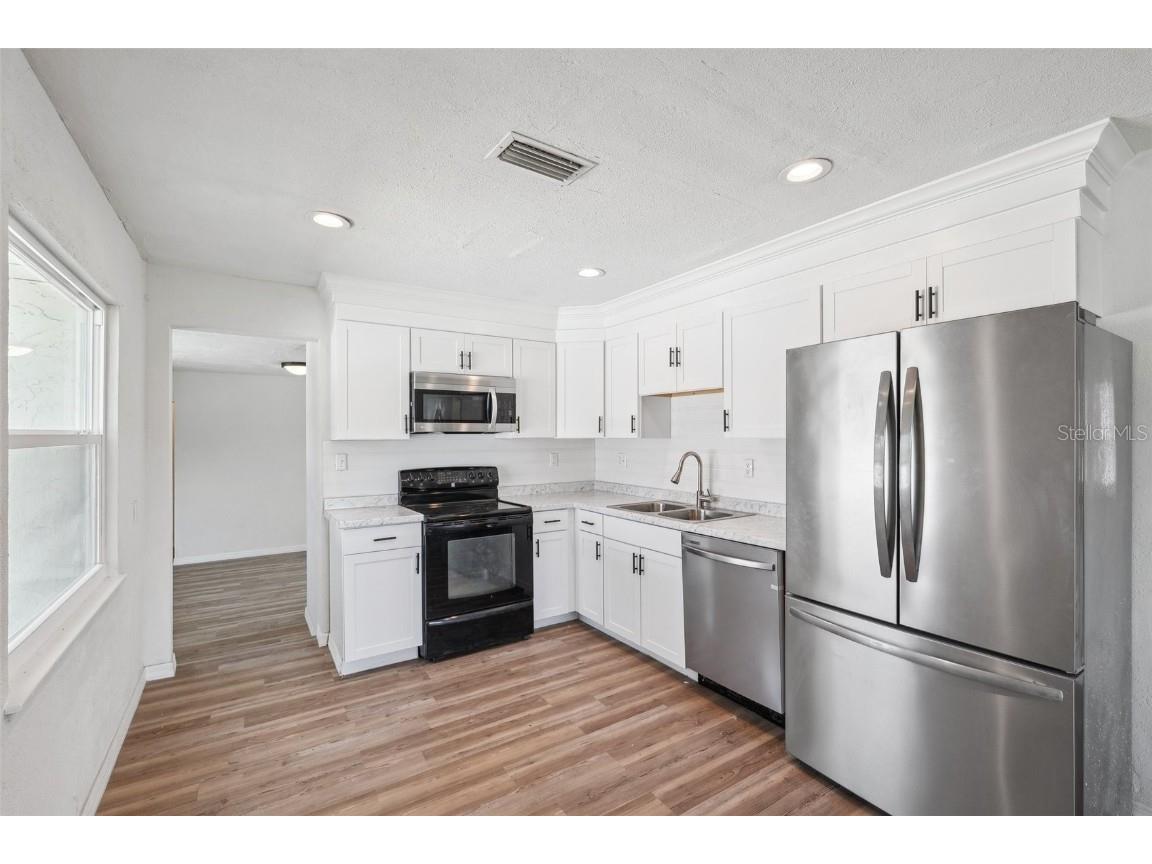 4701 14th Avenue S Saint Petersburg FL 33711 TB8367775 image8