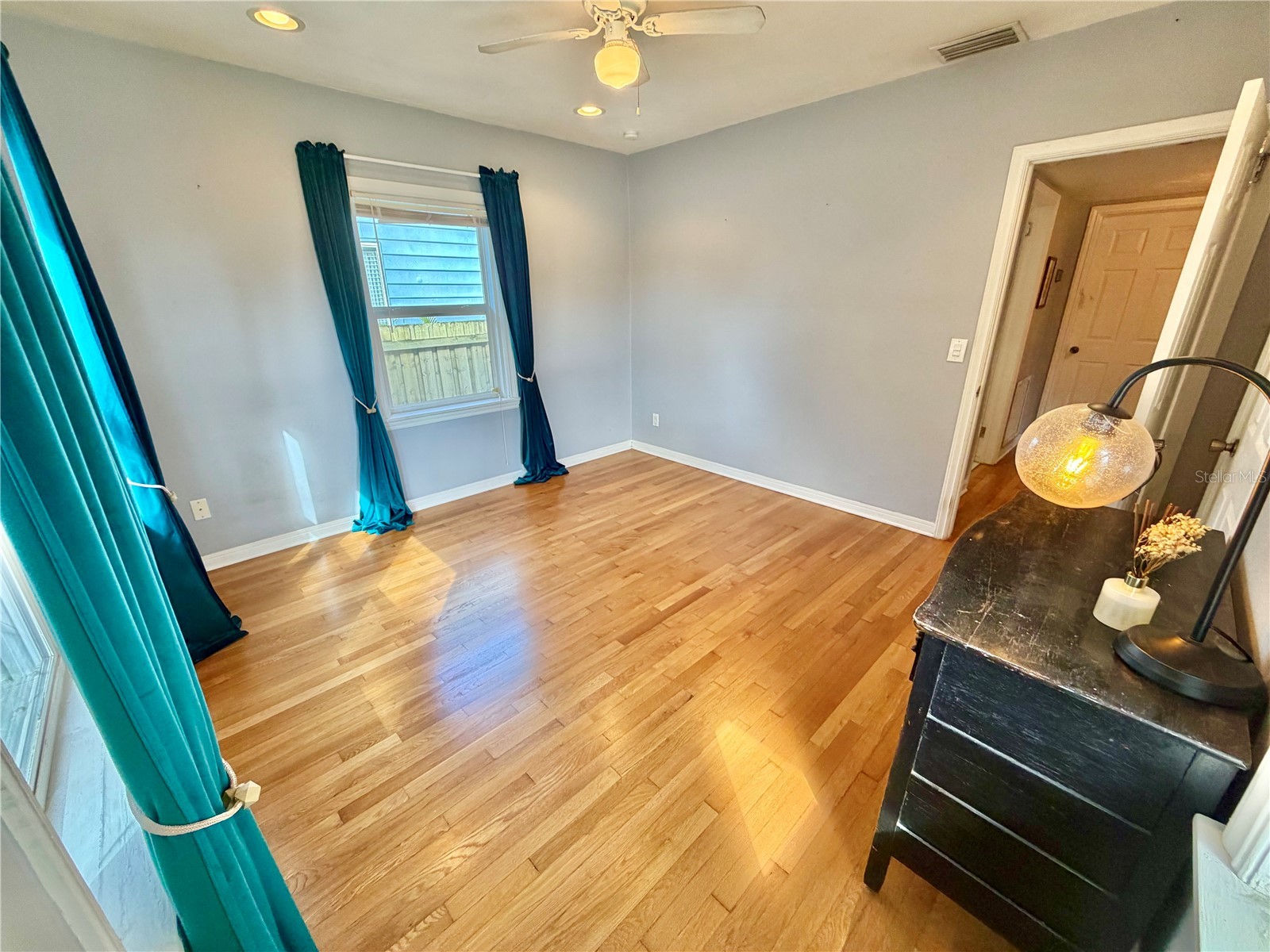 4701 1st Avenue N Saint Petersburg FL 33713 TB8484550 image13