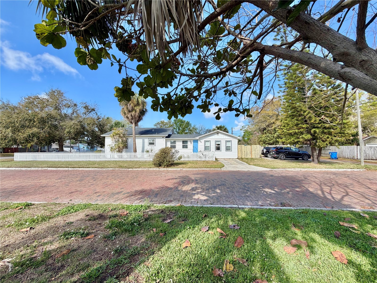 4701 1st Avenue N Saint Petersburg FL 33713 TB8484550 image2