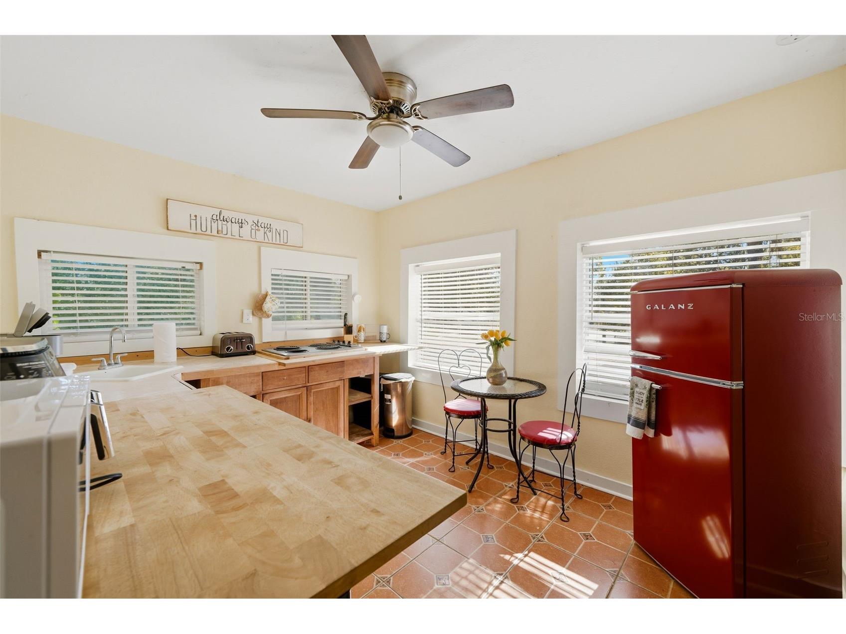 4701 3rd Avenue S Saint Petersburg FL 33711 TB8468636 image42