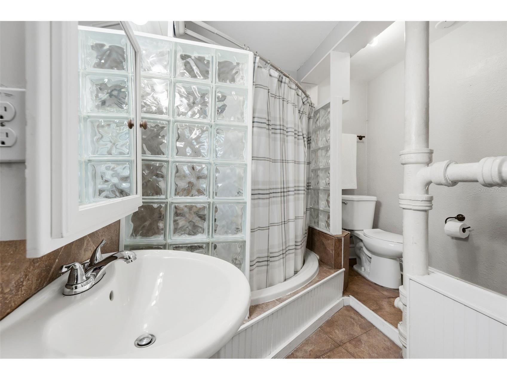 4701 3rd Avenue S Saint Petersburg FL 33711 TB8468636 image49