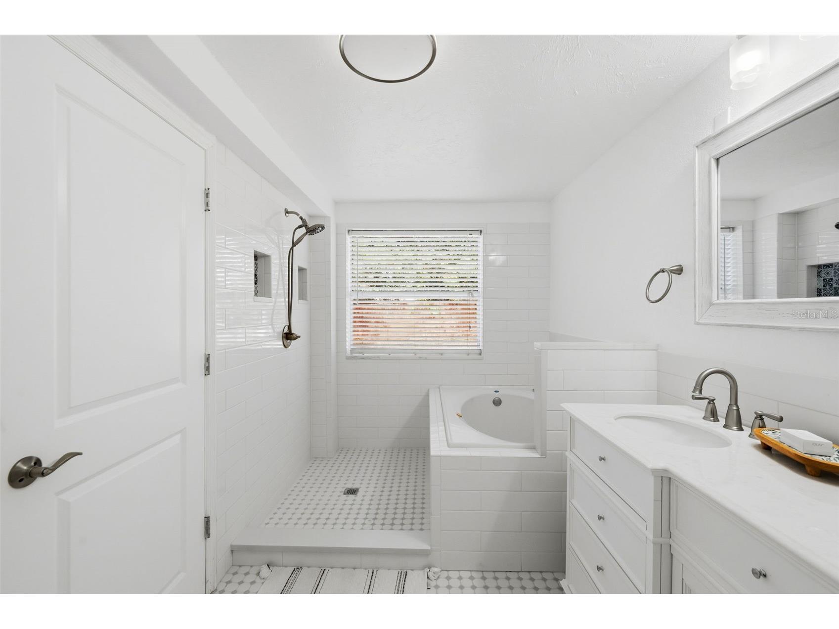 4701 3rd Avenue S Saint Petersburg FL 33711 TB8468636 image53