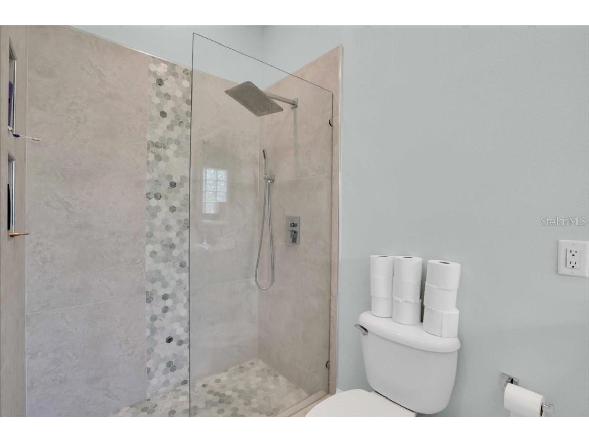 4701 50th Avenue W Bradenton FL 34210 A4668438 image38