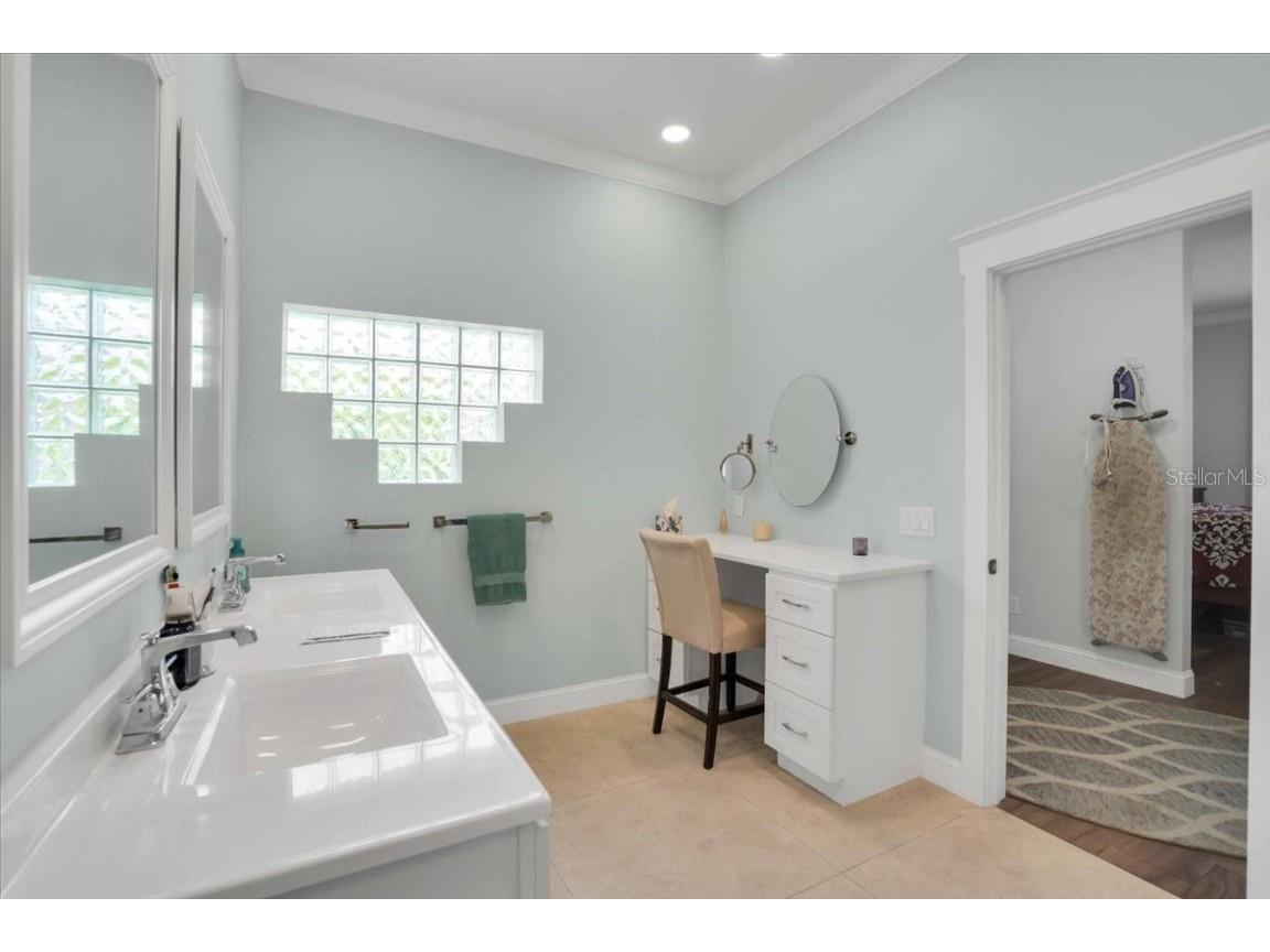 4701 50th Avenue W Bradenton FL 34210 A4668438 image40