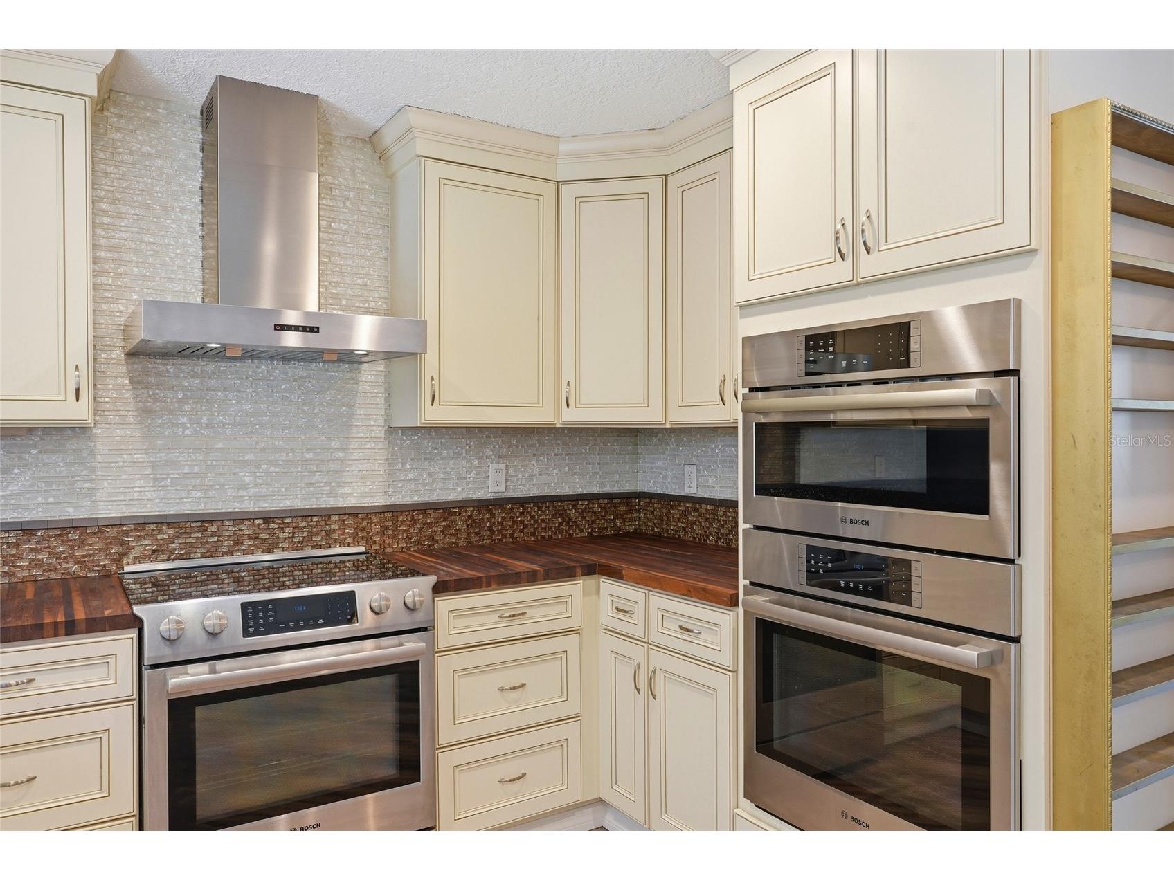 4701 Atlantic Avenue Sarasota FL 34233 A4690001 image12