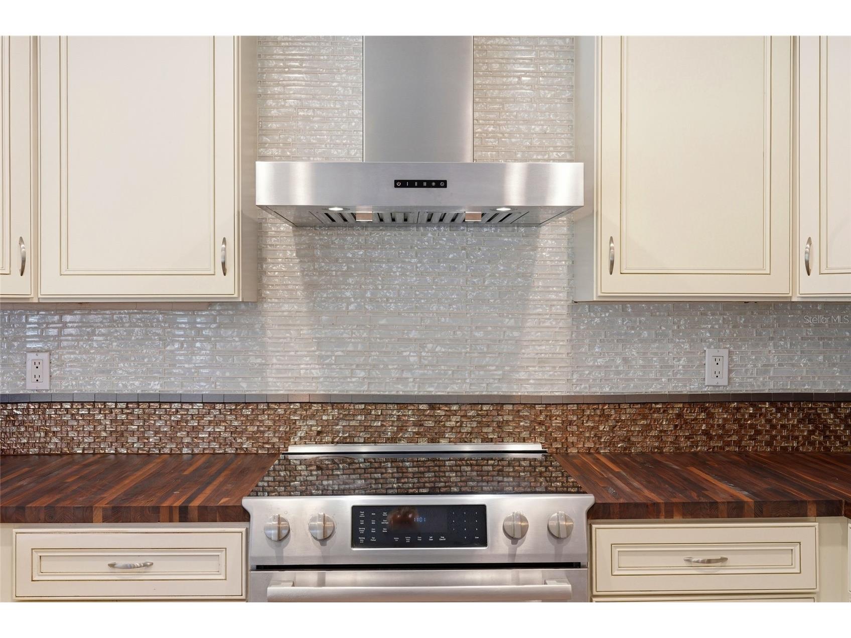 4701 Atlantic Avenue Sarasota FL 34233 A4690001 image14
