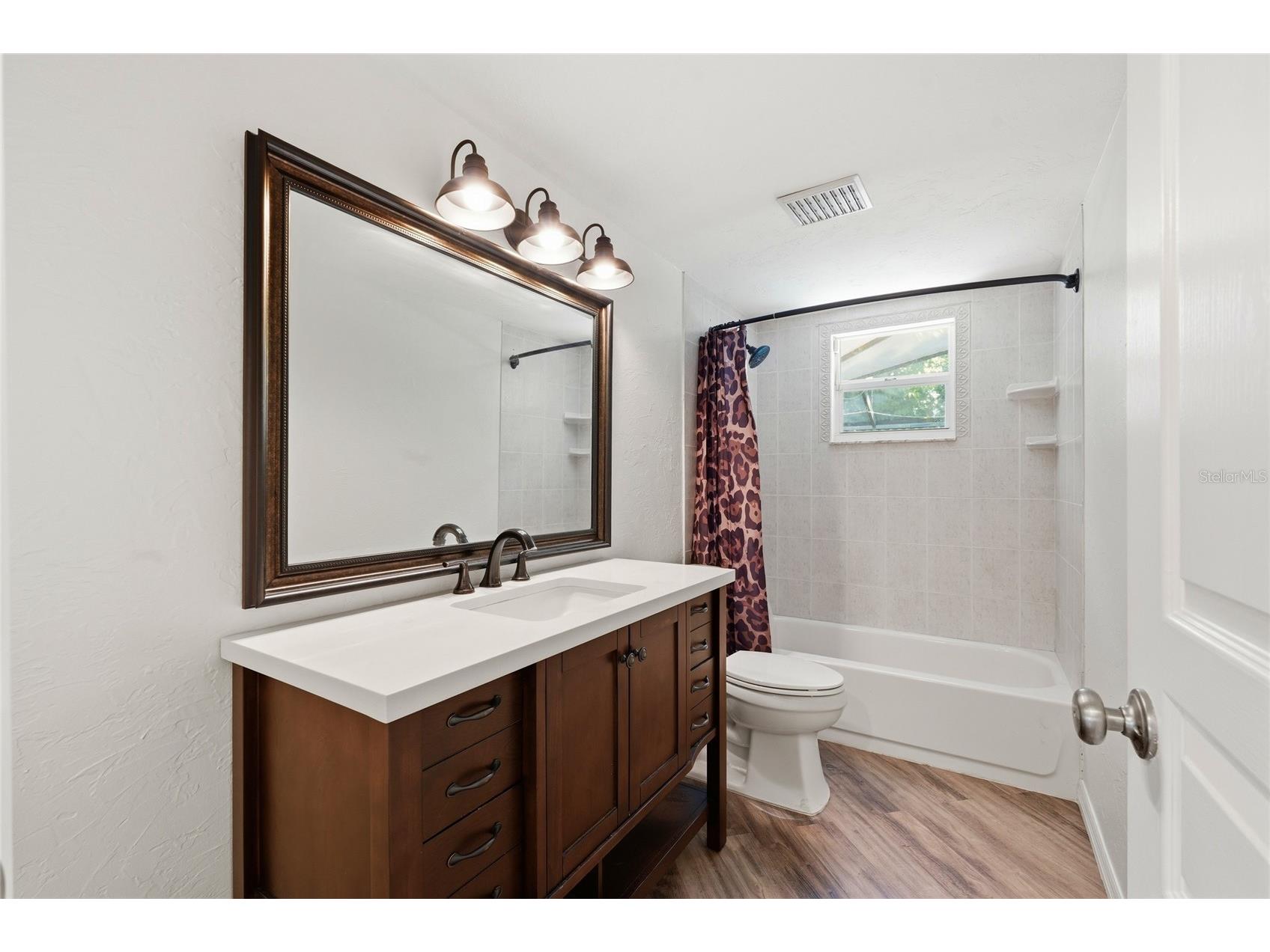 4701 Atlantic Avenue Sarasota FL 34233 A4690001 image25