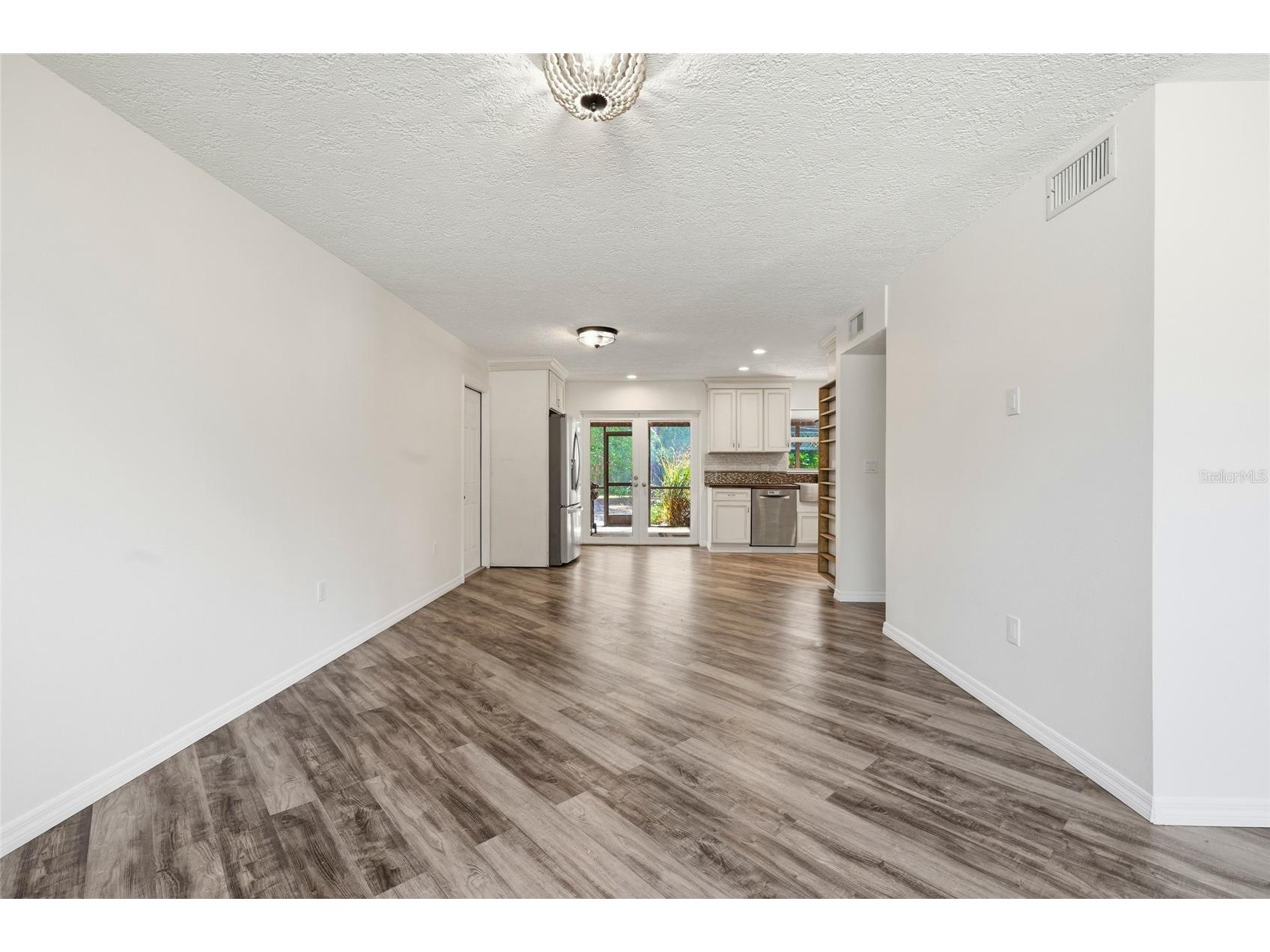 4701 Atlantic Avenue Sarasota FL 34233 A4690001 image39