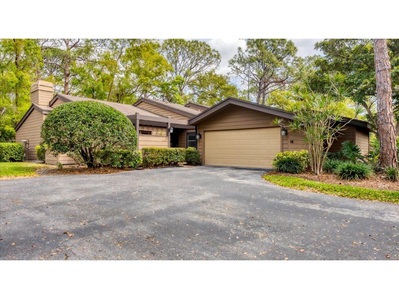 4701 Chandlers Forde #22 Sarasota FL 34235 A4645344 image1