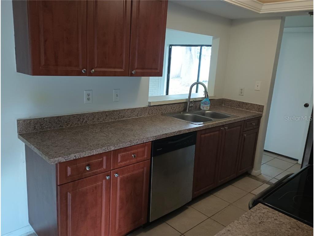 4701 Country Hills Drive Tampa FL 33624 TB8397236 image3