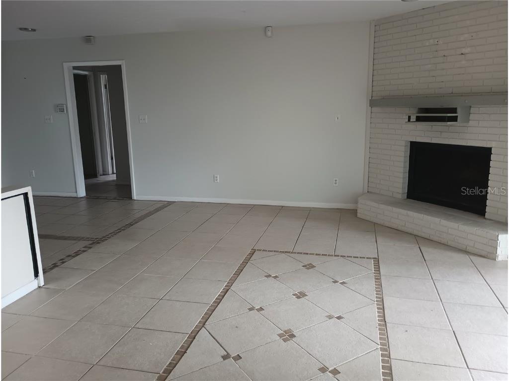 4701 Country Hills Drive Tampa FL 33624 TB8397236 image4