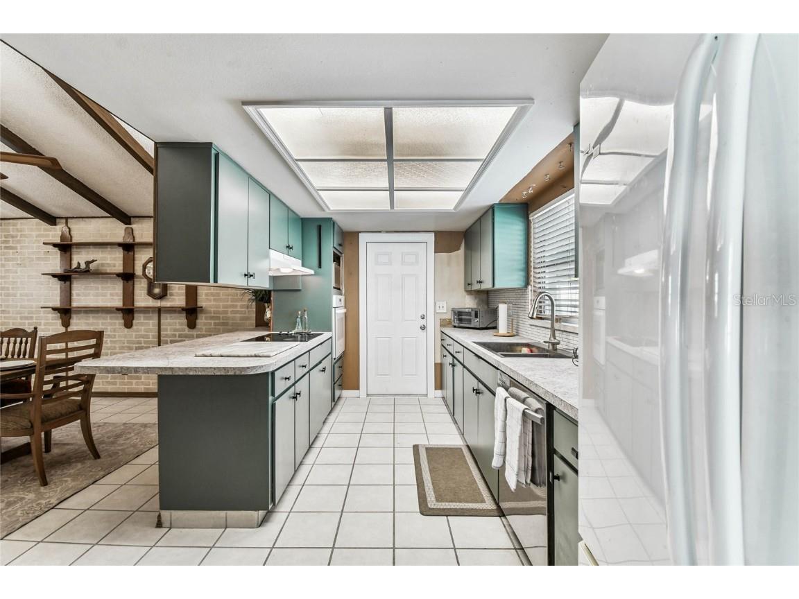 4701 Lodestone Drive Tampa FL 33615 TB8438275 image14