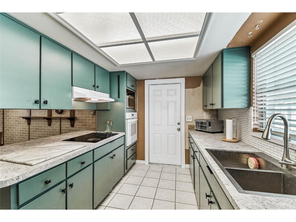 4701 Lodestone Drive Tampa FL 33615 TB8438275 image18