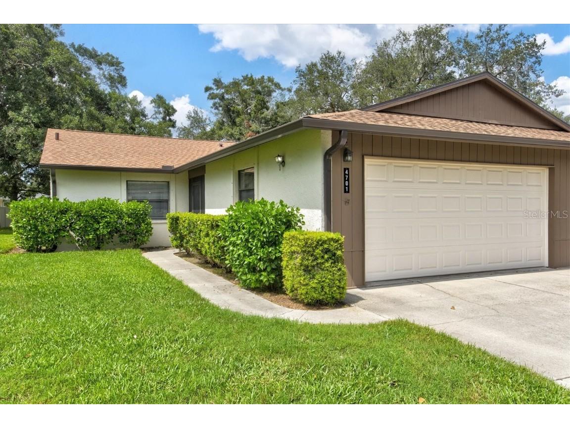 4701 Oak Hill Drive #3 Sarasota FL 34232 A4621079 image1