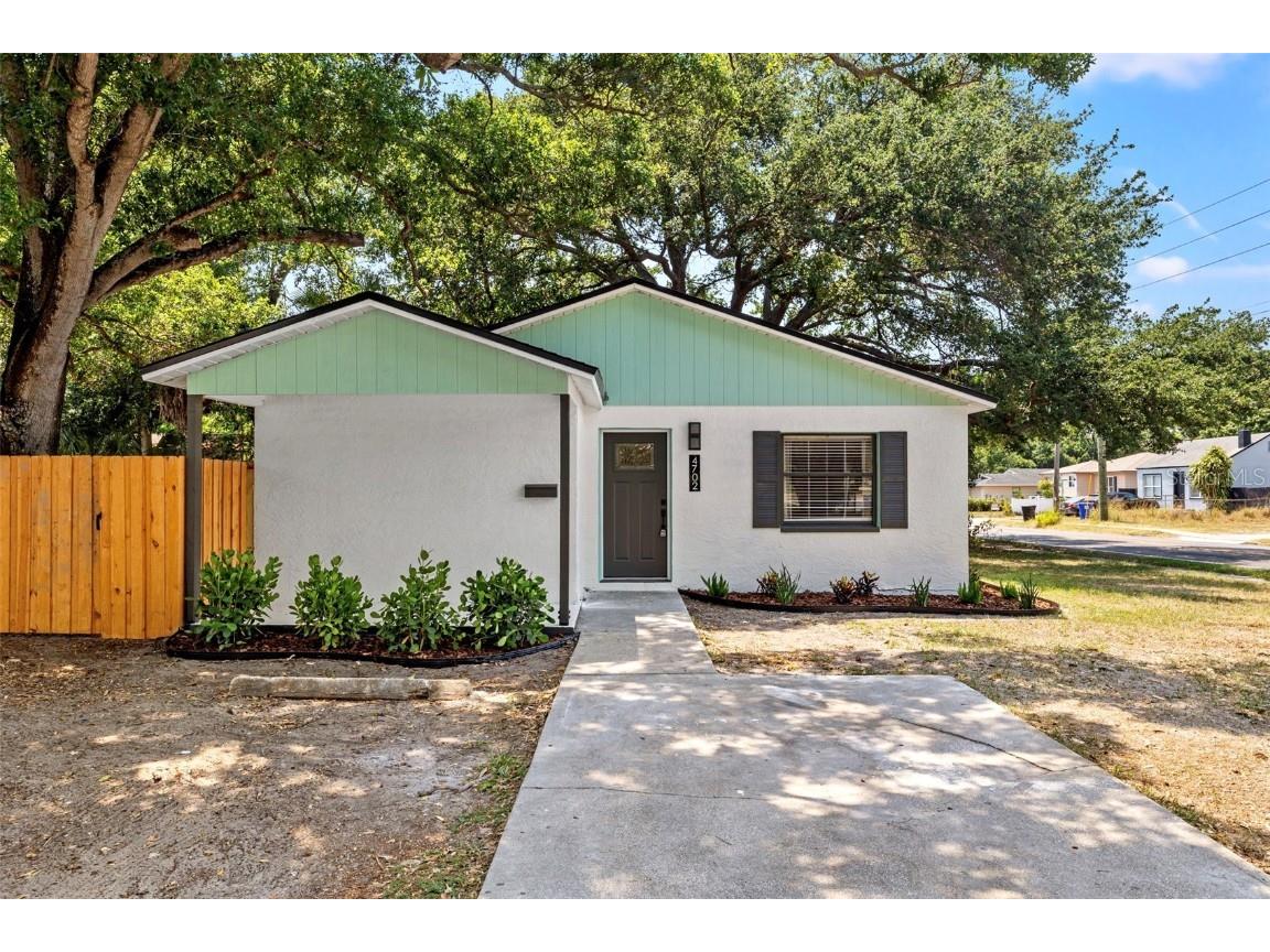 4702 15th Avenue S Saint Petersburg FL 33711 U8243085 image1