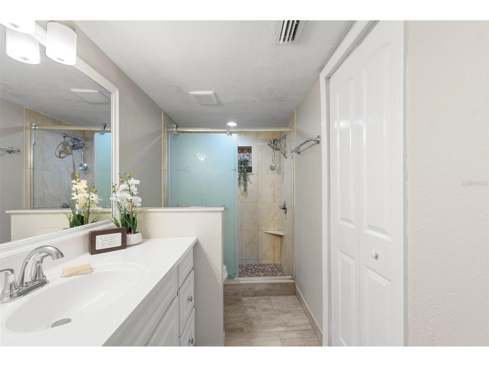 4702 Christa Court #345 Tampa FL 33614 TB8511760 image25