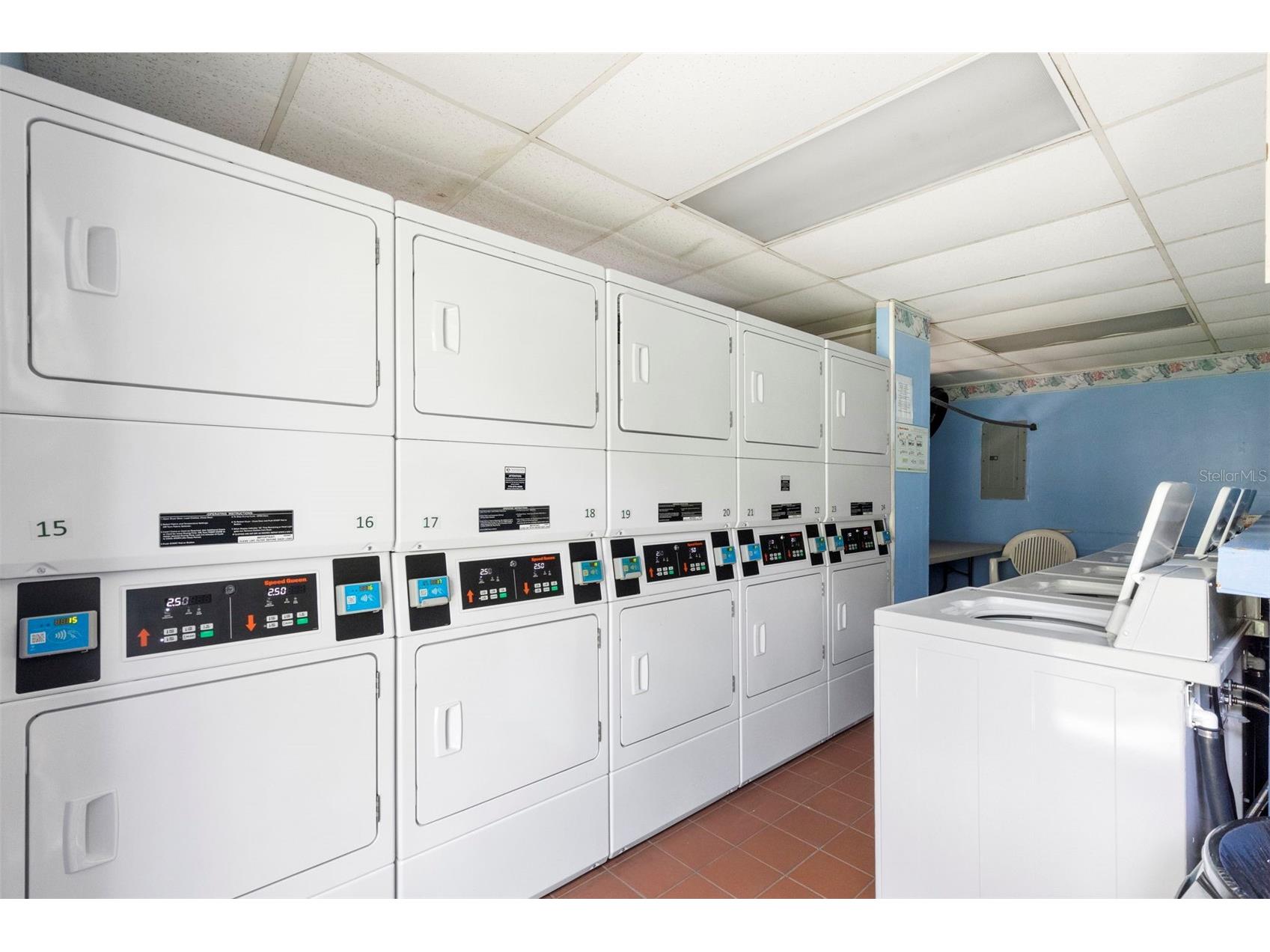 4702 Christa Court #345 Tampa FL 33614 TB8511760 image39