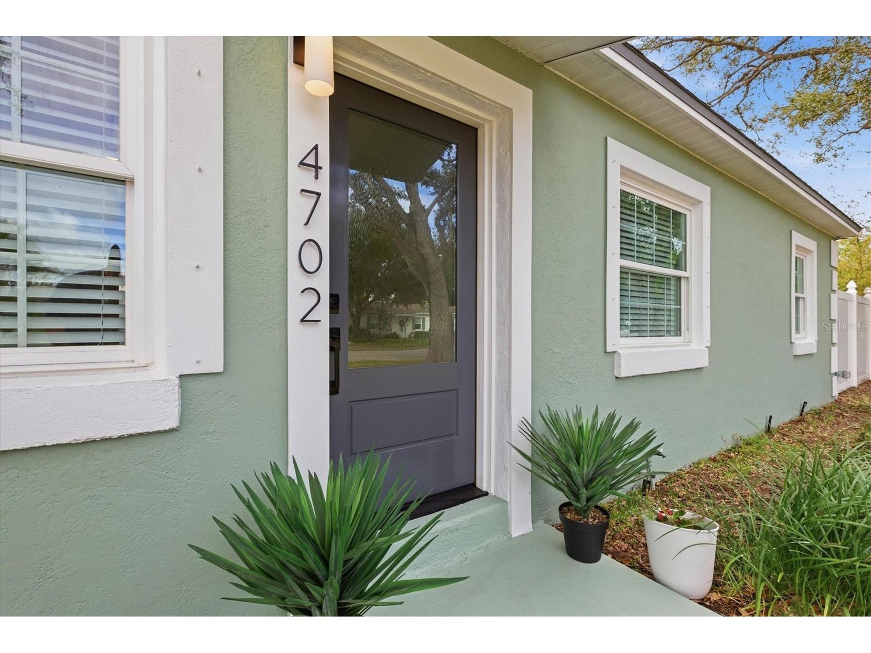 4702 W Bay View Avenue Tampa FL 33611 TB8460166 image1