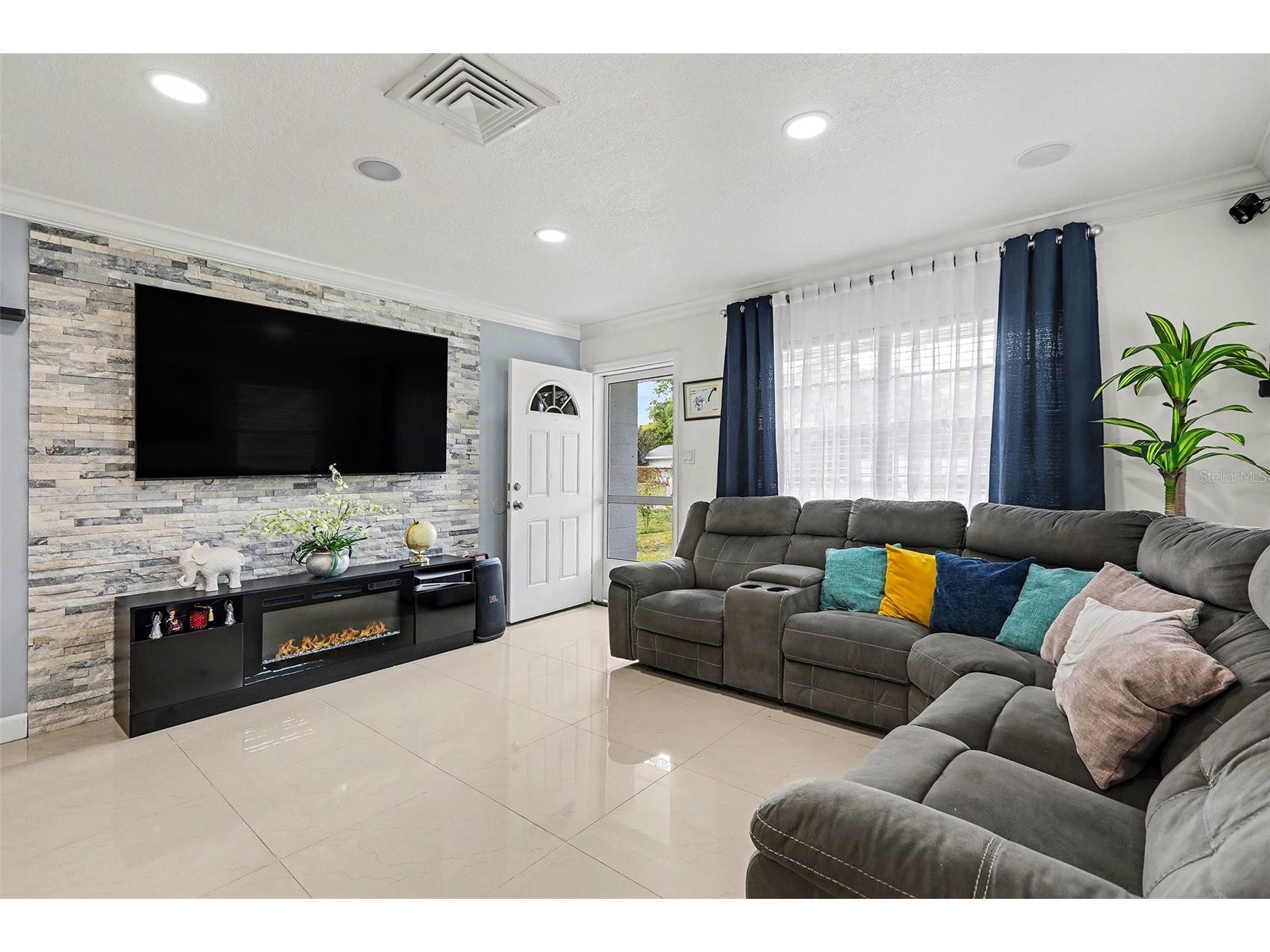 4703 33rd Street W Bradenton FL 34207 A4677167 image7