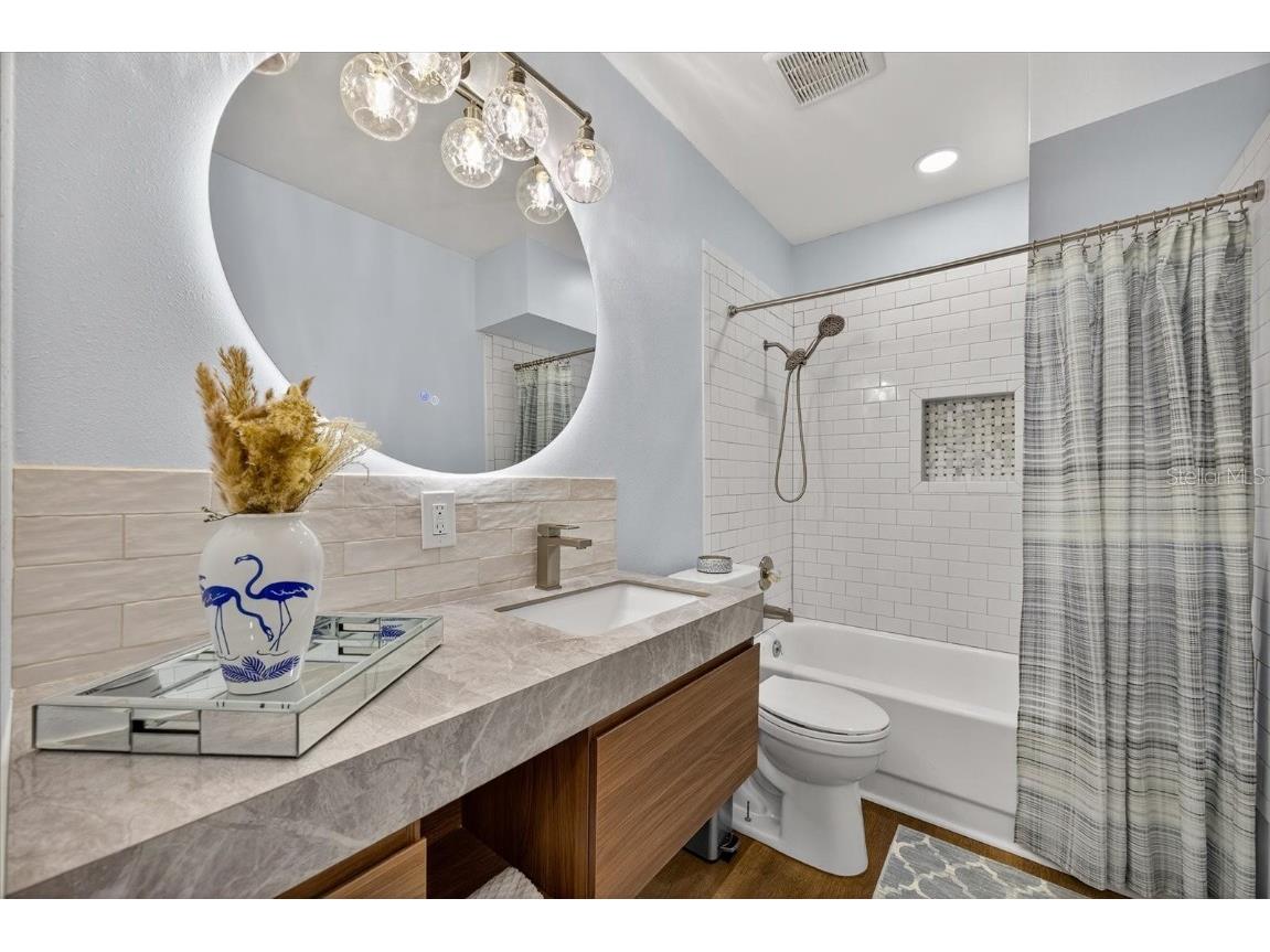 4703 Cresthill Drive Tampa FL 33615 TB8415296 image16