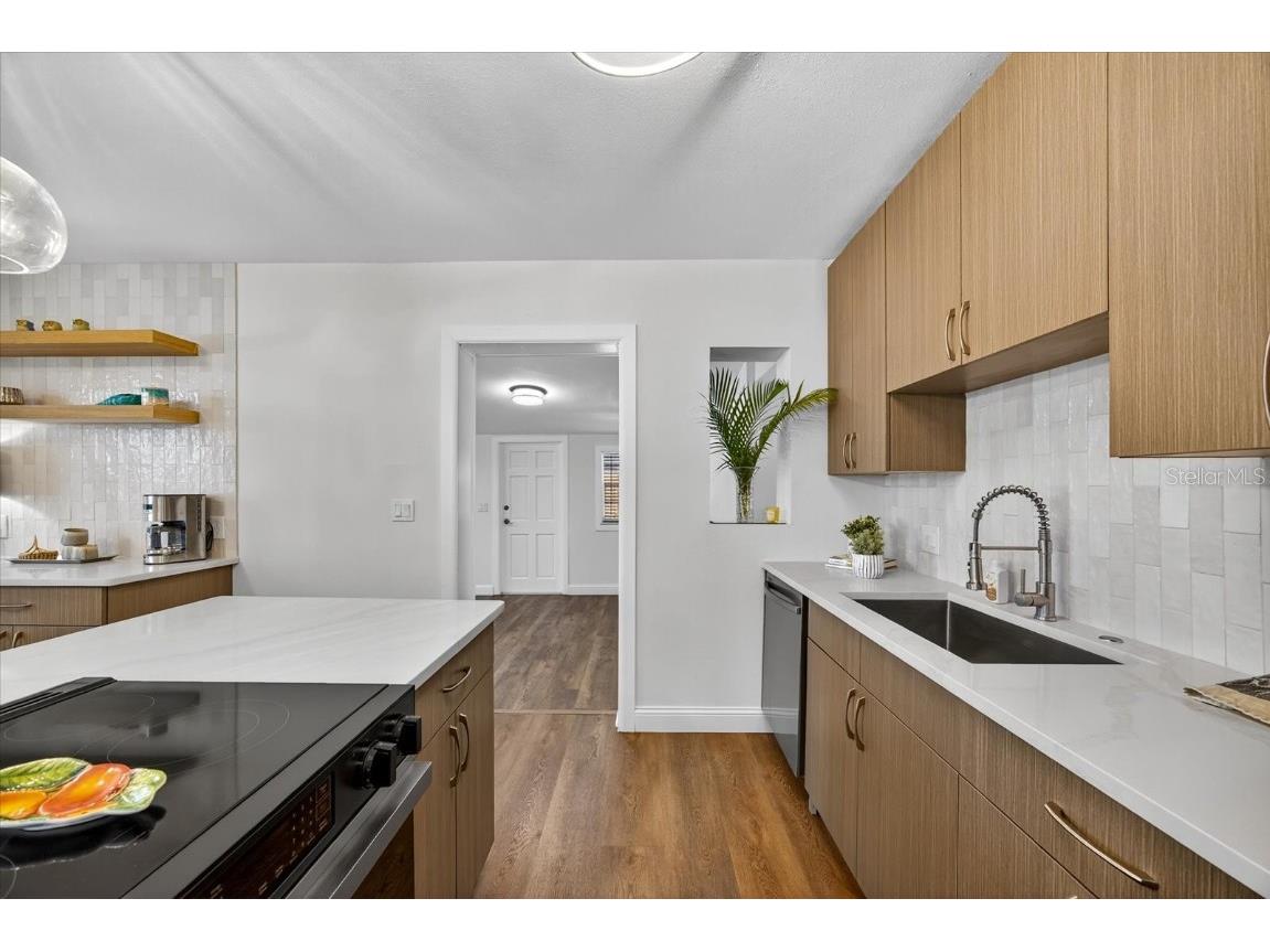 4703 Cresthill Drive Tampa FL 33615 TB8415296 image6