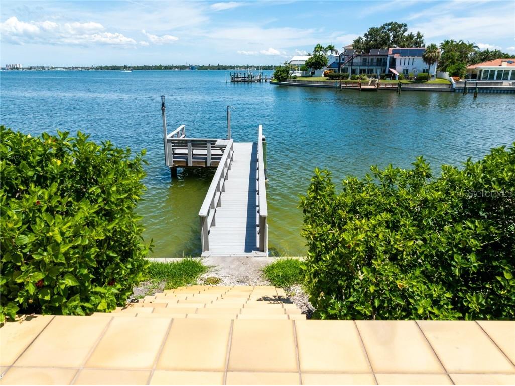 4703 Dolphin Cay Lane S Saint Petersburg FL 33711 - BOCA CIEGA TB8408751 image69