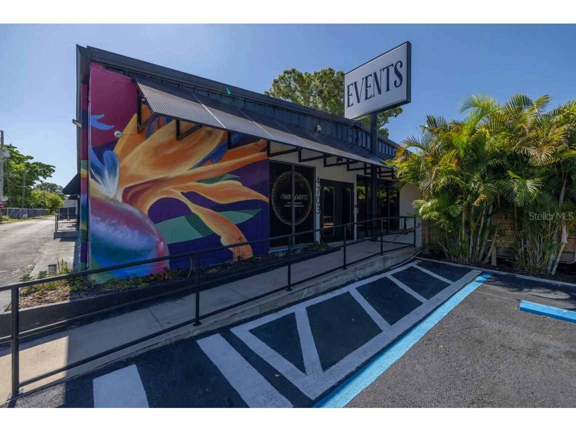 4703 Park Street N Saint Petersburg FL 33709 TB8346438 image1