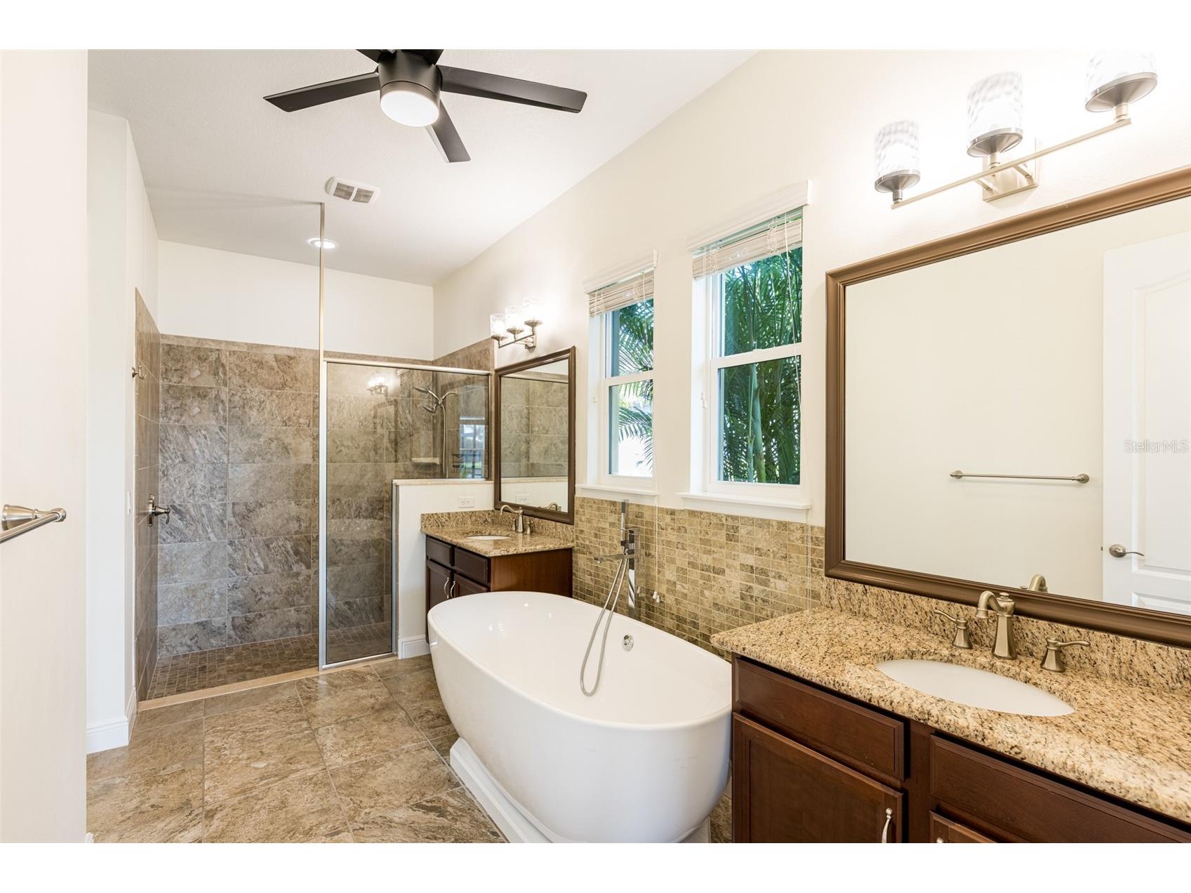 4703 Tobermory Way Bradenton FL 34211 A4692364 image23