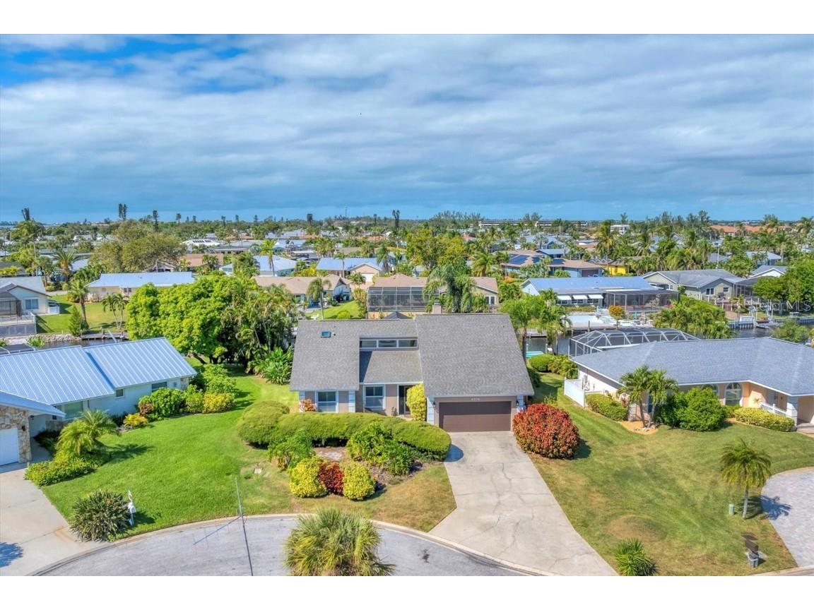 4704 Coral Lake Drive Bradenton FL 34210 A4670628 image10