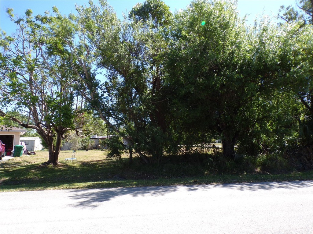 4704 Fairway Drive N Punta Gorda FL 33982 C7507296 image3