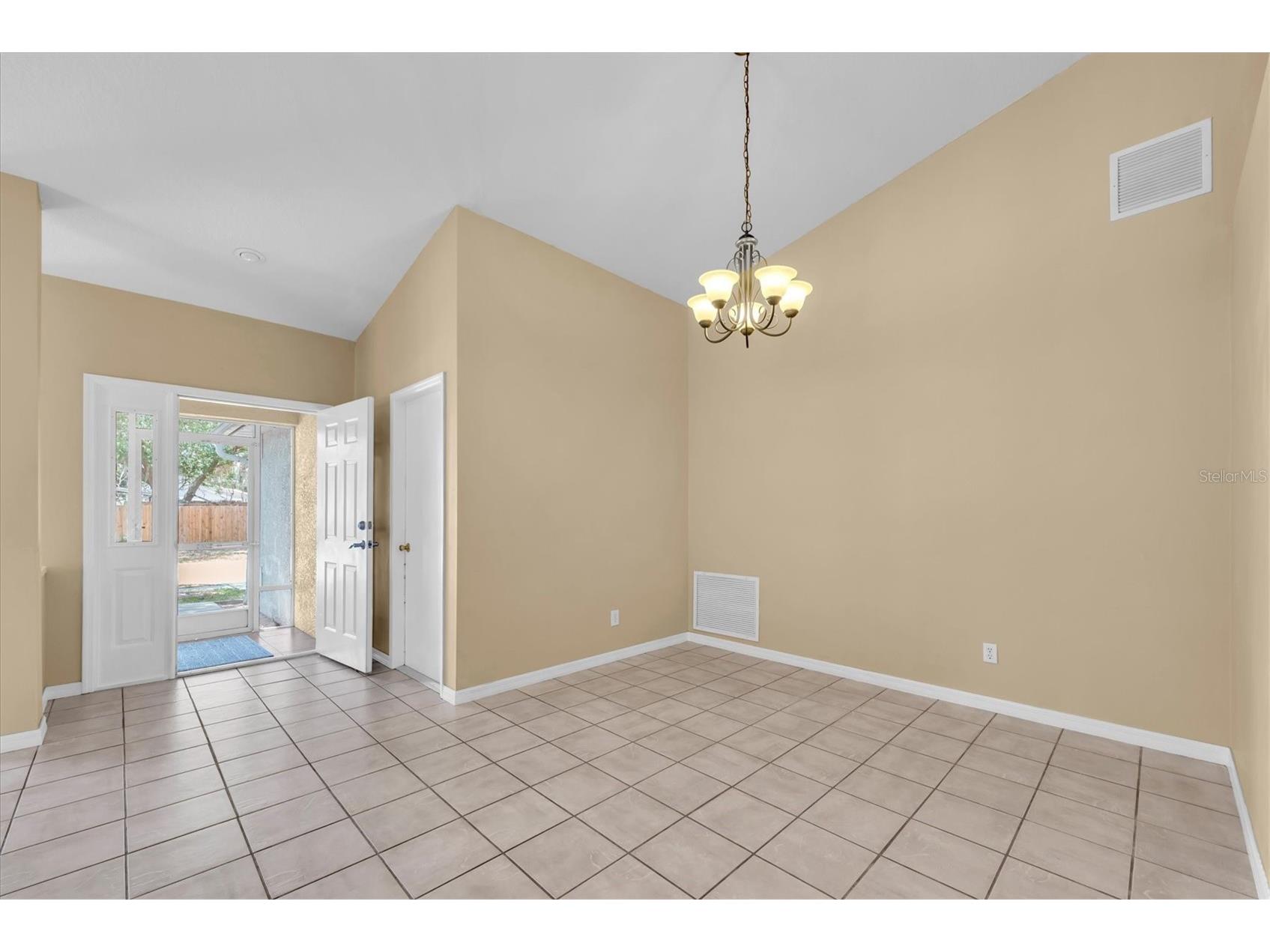 4704 Lighterwood Way Valrico FL 33596 TB8492970 image12