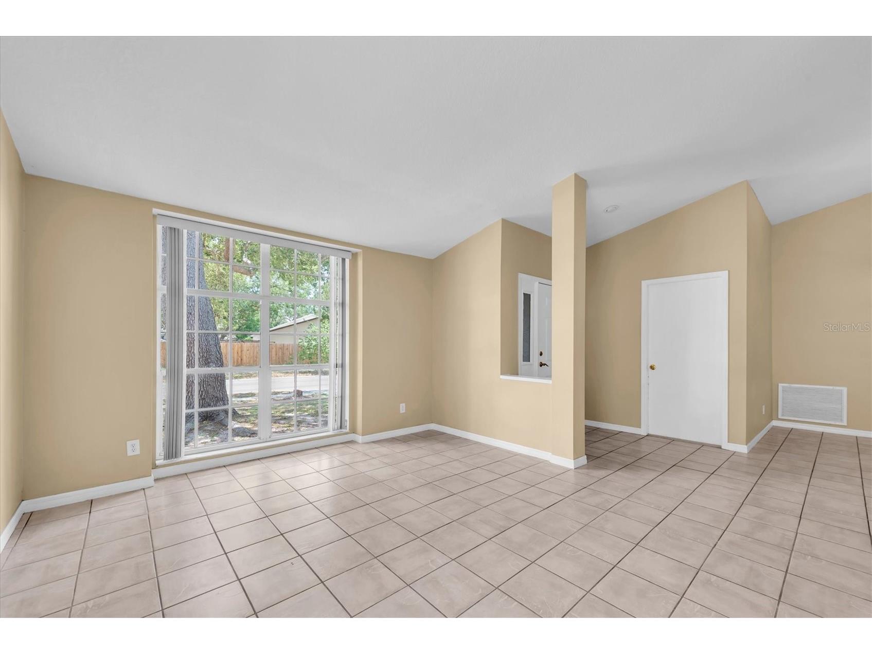 4704 Lighterwood Way Valrico FL 33596 TB8492970 image3