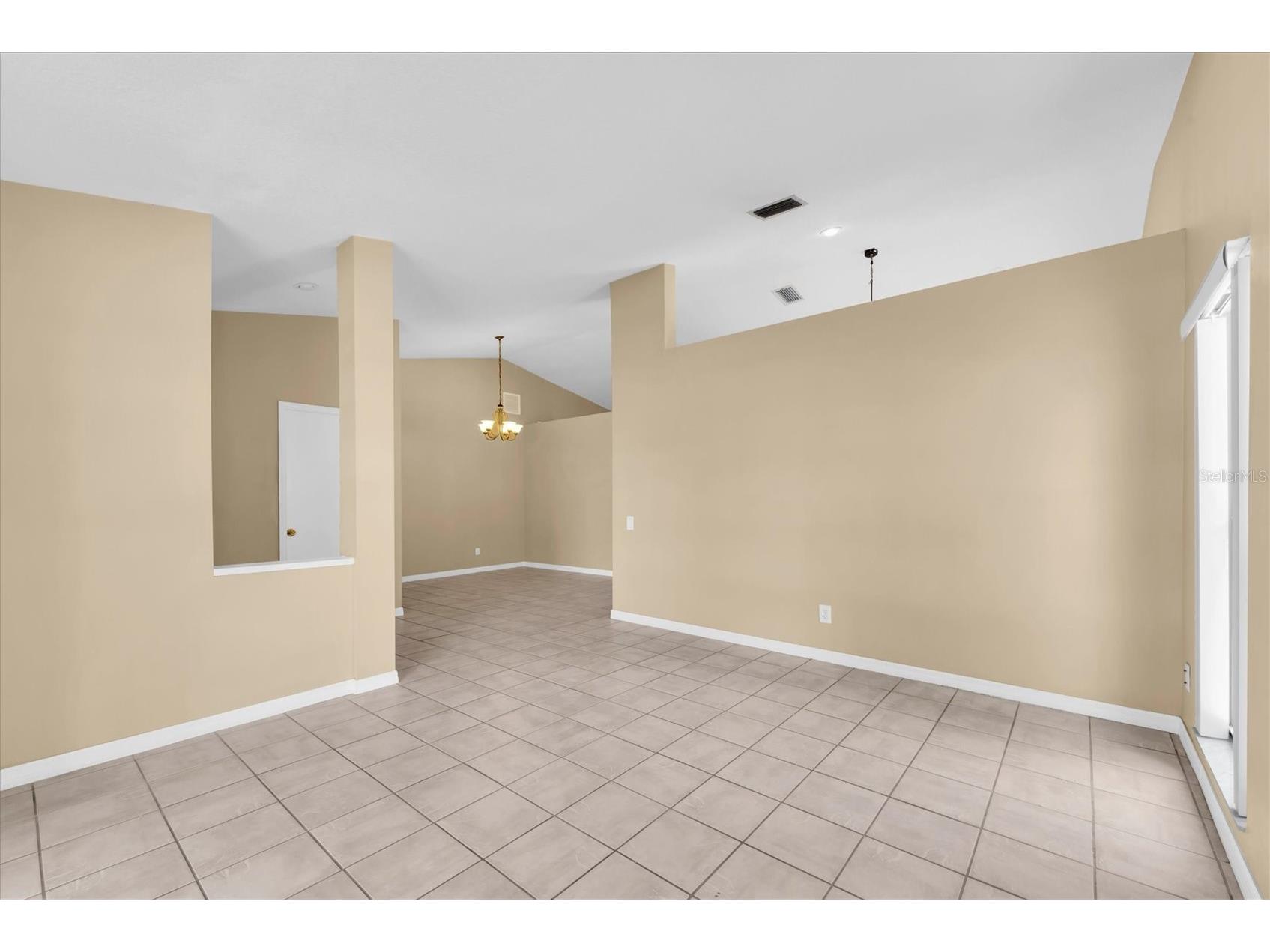 4704 Lighterwood Way Valrico FL 33596 TB8492970 image4