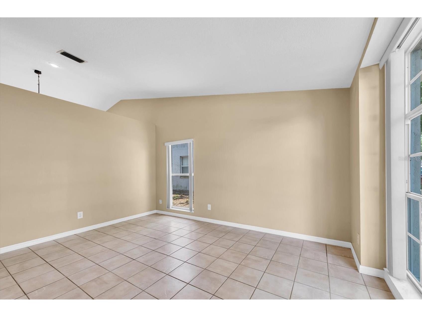4704 Lighterwood Way Valrico FL 33596 TB8492970 image5