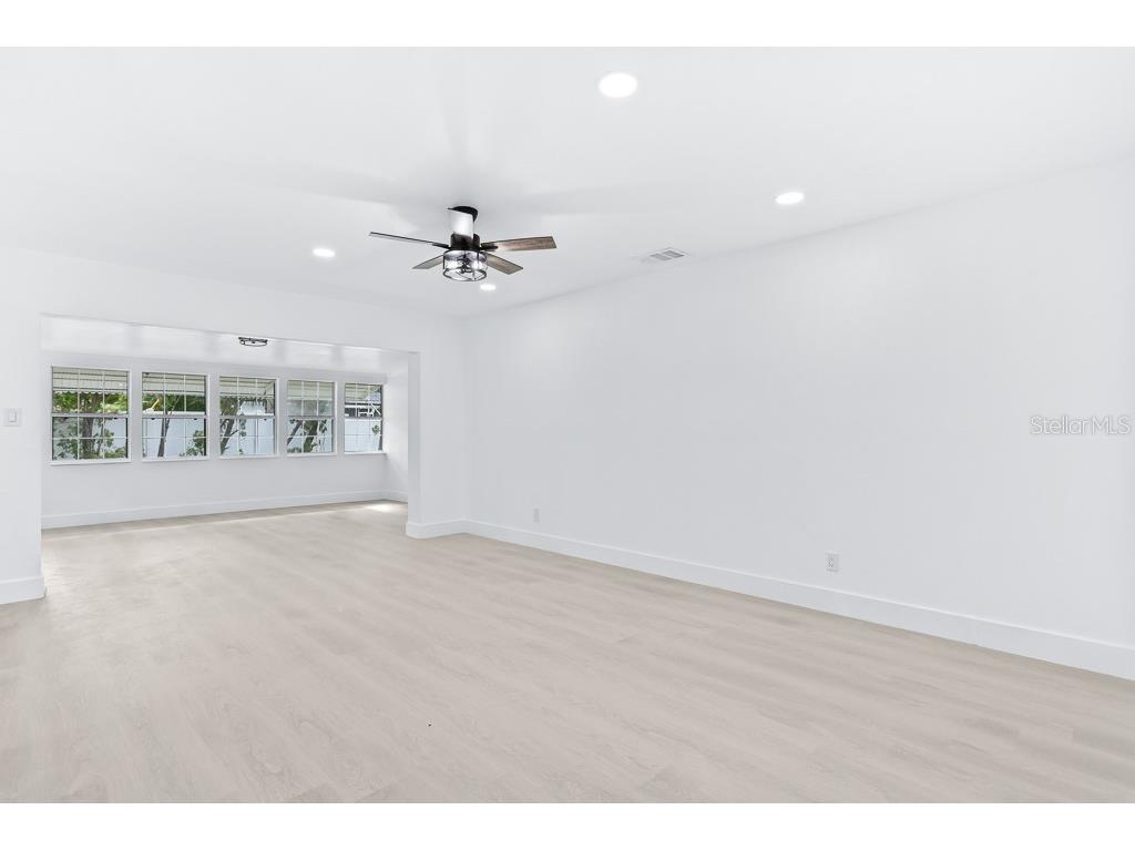 4704 W Chapin Avenue Tampa FL 33611 TB8429326 image12