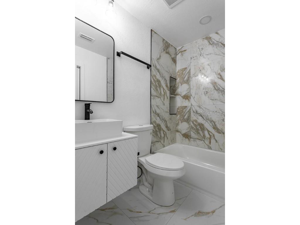 4704 W Chapin Avenue Tampa FL 33611 TB8429326 image14