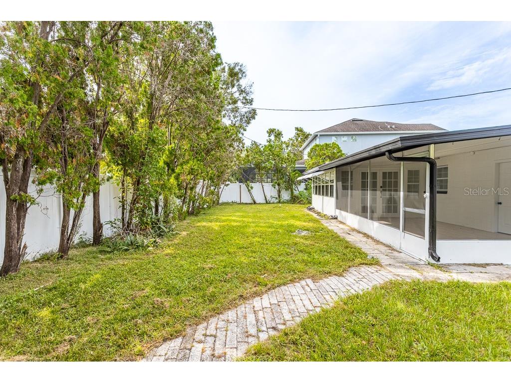 4704 W Chapin Avenue Tampa FL 33611 TB8429326 image20