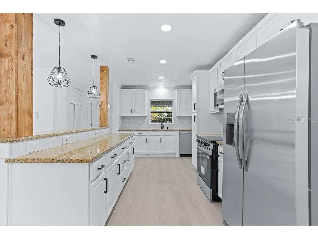 4704 W Chapin Avenue Tampa FL 33611 TB8429326 image5