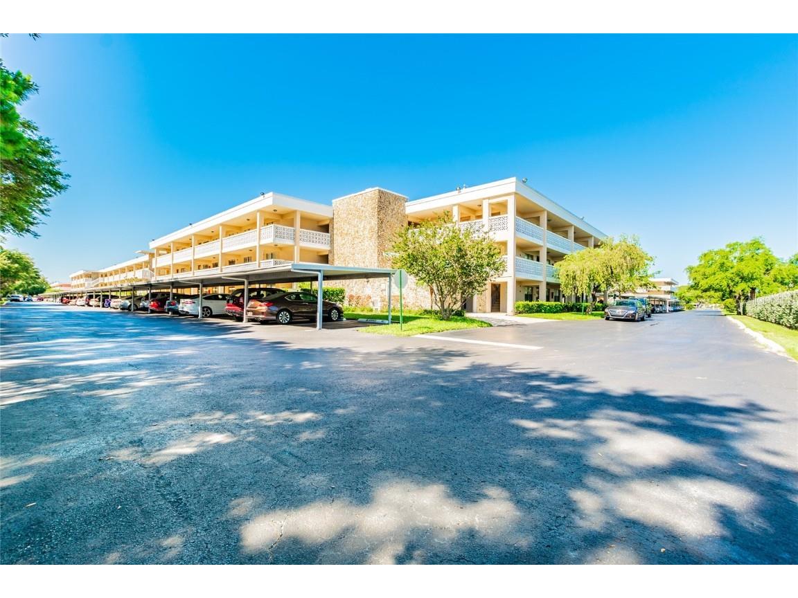 4705 1st Street NE #326 Saint Petersburg FL 33703 TB8387424 image1