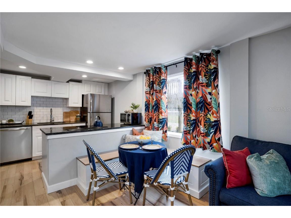 4705 Hollingsworth Avenue #LOWER Sarasota FL 34233 A4543933 image1