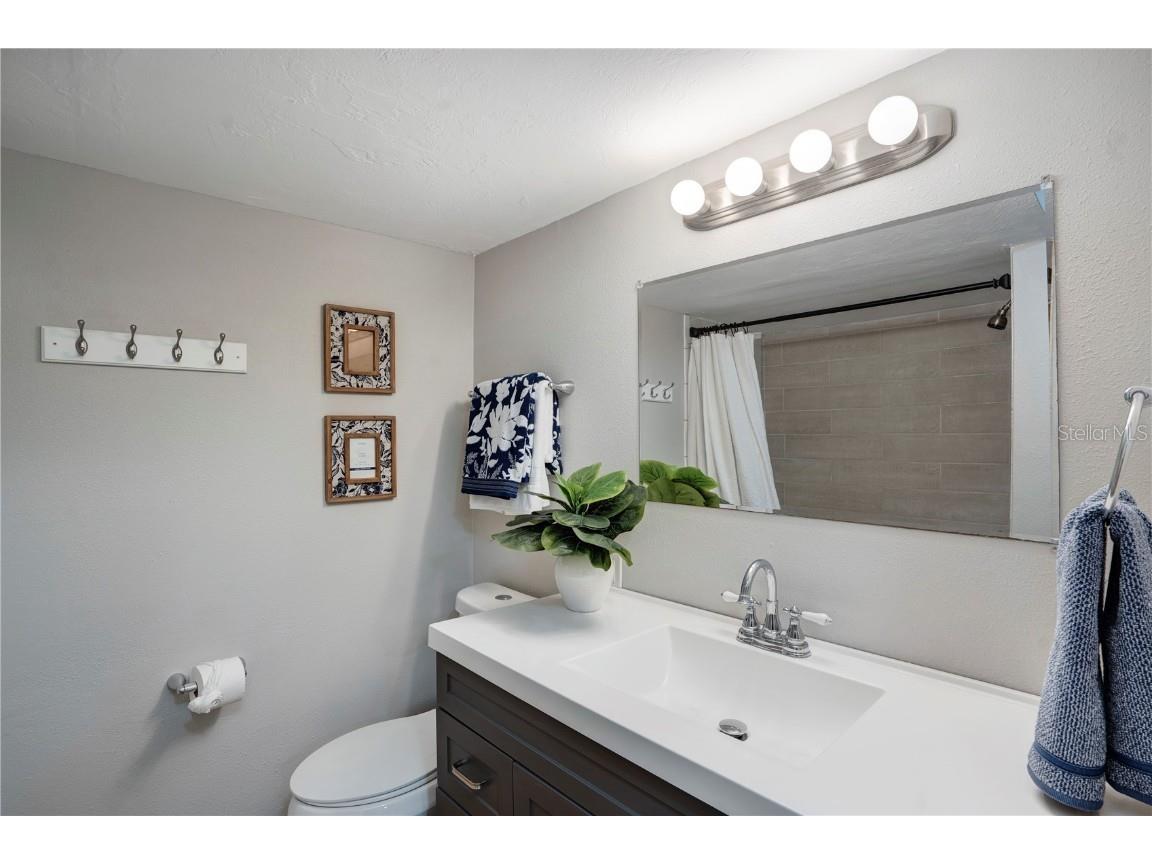 4705 Hollingsworth Avenue #LOWER Sarasota FL 34233 A4543933 image13