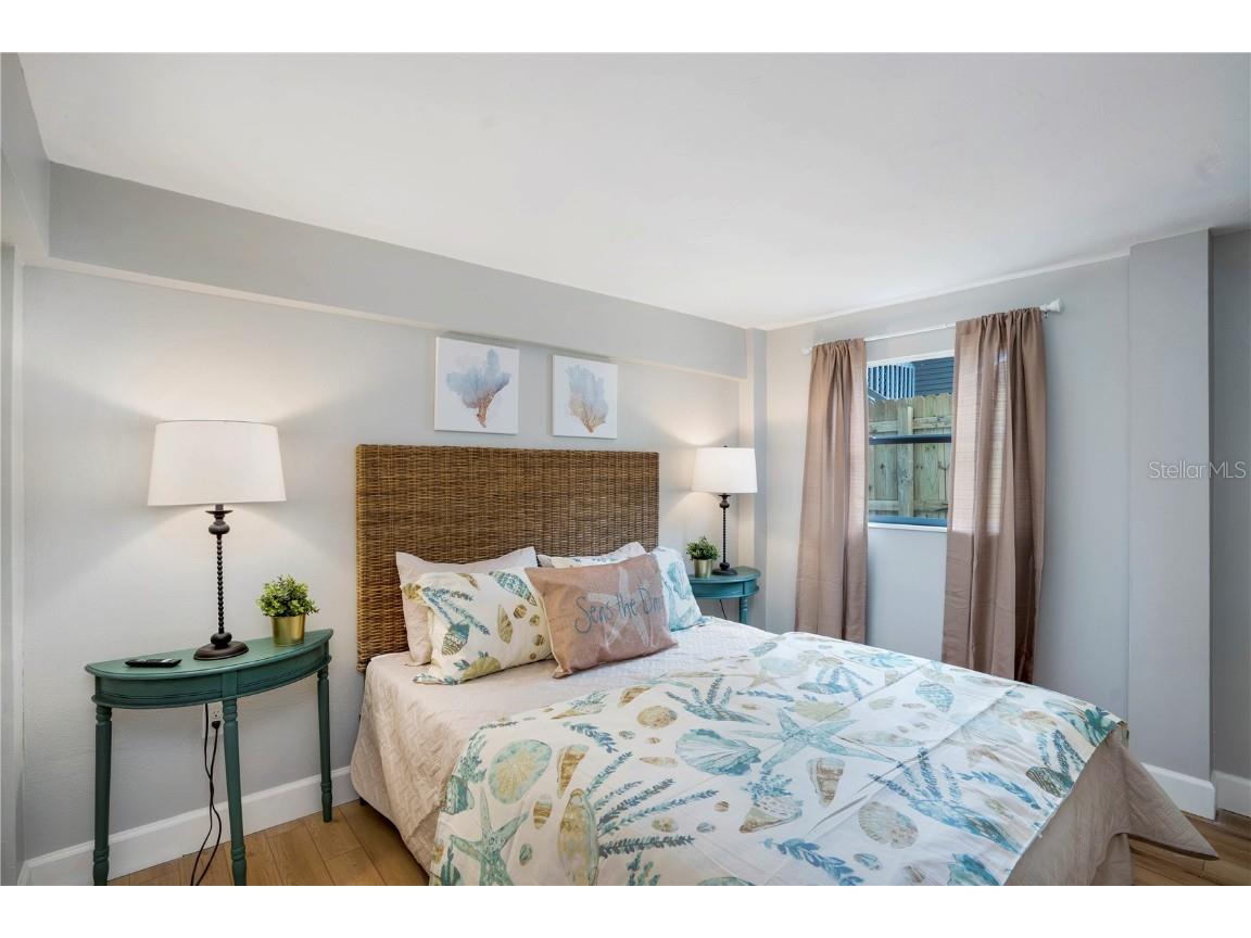 4705 Hollingsworth Avenue #LOWER Sarasota FL 34233 A4543933 image16