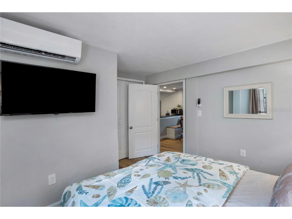 4705 Hollingsworth Avenue #LOWER Sarasota FL 34233 A4543933 image17