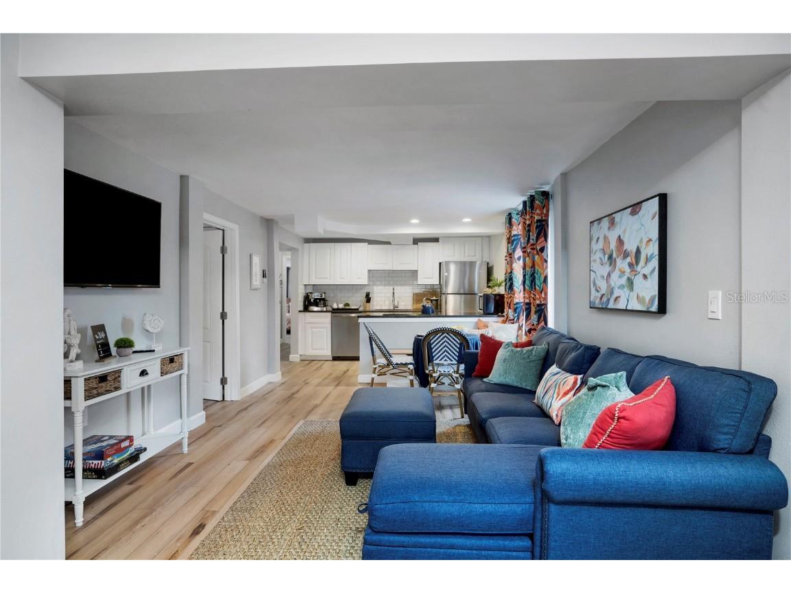 4705 Hollingsworth Avenue #LOWER Sarasota FL 34233 A4543933 image8