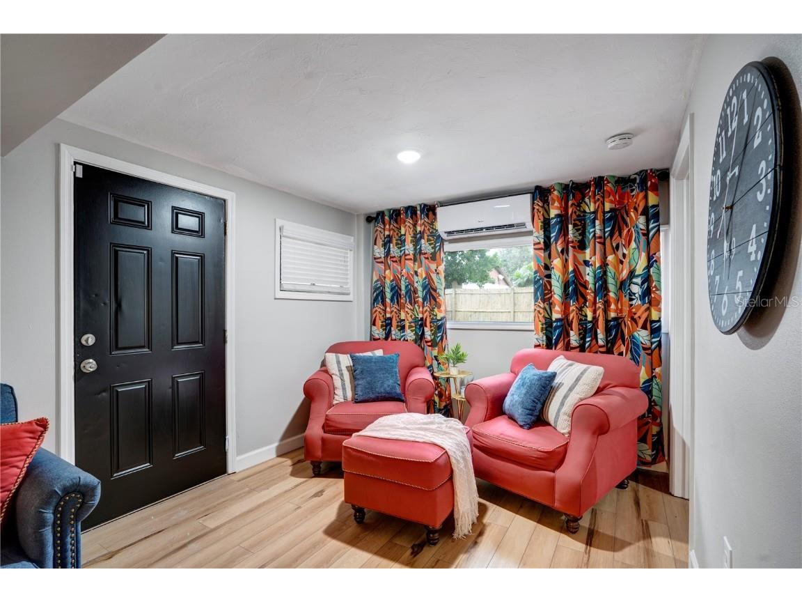 4705 Hollingsworth Avenue #LOWER Sarasota FL 34233 A4543933 image9