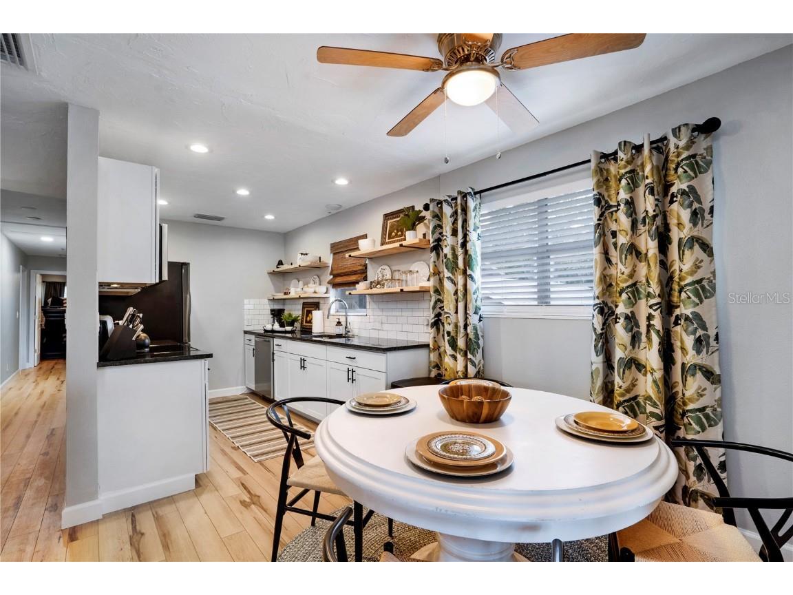 4705 Hollingsworth Avenue Sarasota FL 34233 A4544030 image10