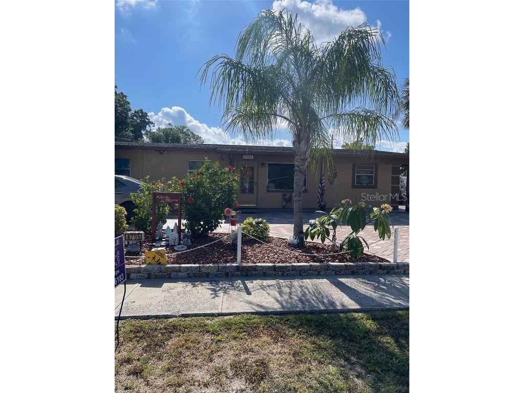 4705 Town N Country Boulevard Tampa FL 33615 U8245765 image1